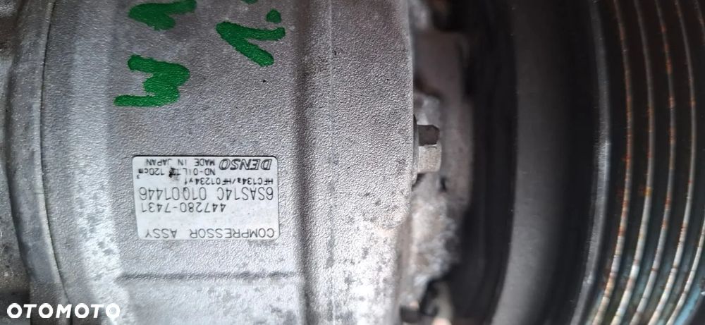 POMPA KOMPRESOR KLIMATYZACJI MERCEDES W176 1.5 447280-7431 - 4