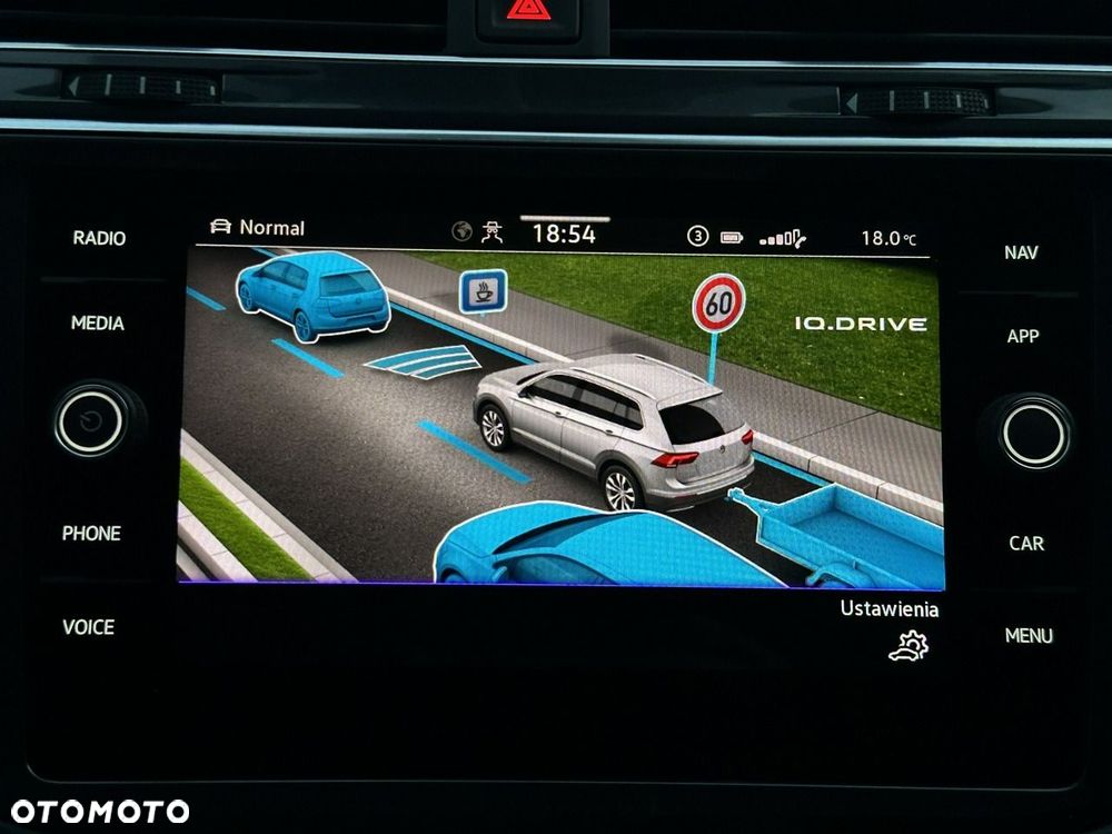 Volkswagen Tiguan - 32