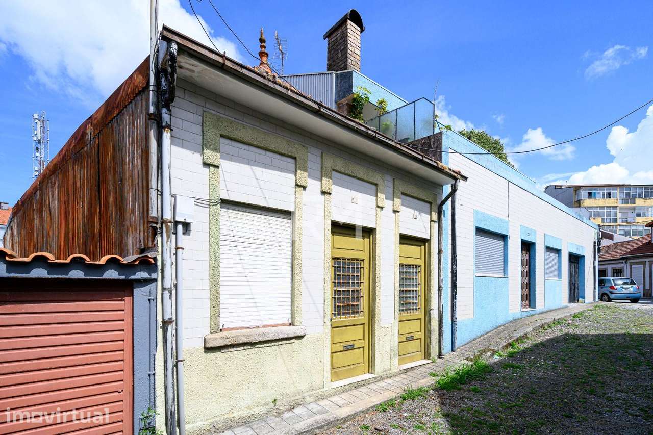 MORADIA PARA REABILITAR | CORUJEIRA, CAMPANHÃ - Grande imagem: 2/25
