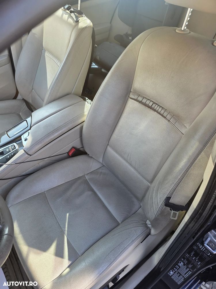 BMW Seria 5 530d xDrive Aut. Modern Line - 31