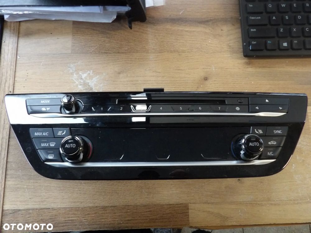 BMW - G30,G31 - PANEL STEROWANIA KLIMATYZACJI , RADIA , NAWIGACJI - 9458834 - 1