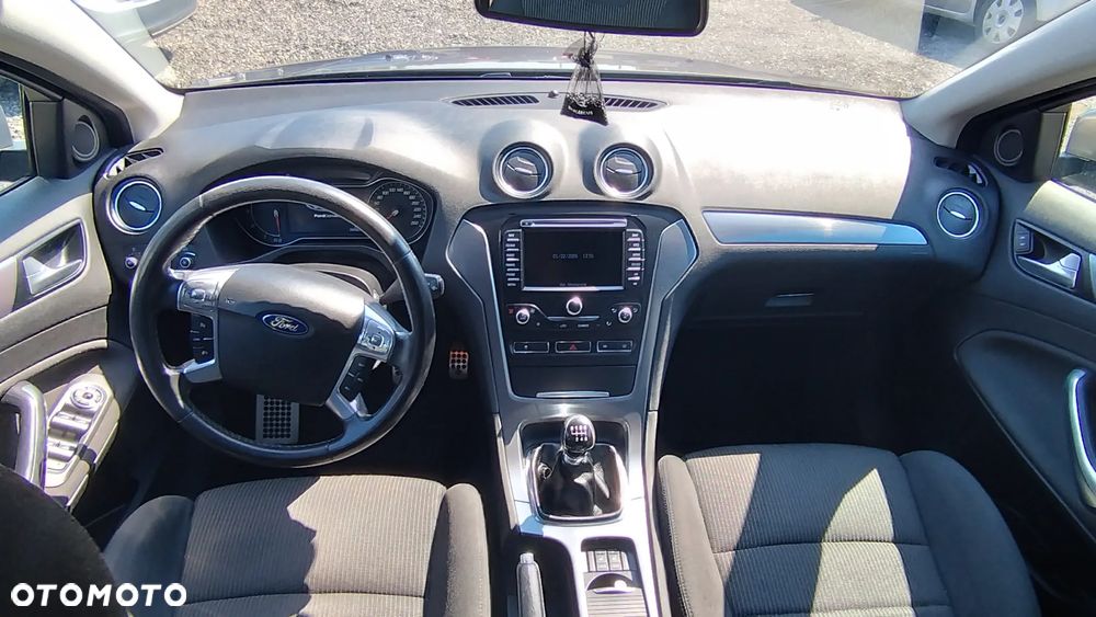 Ford Mondeo 2.0 TDCi Titanium - 27