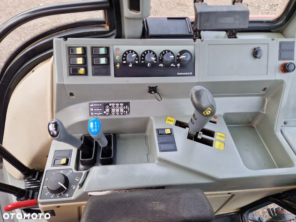 Valtra 6350 HiTech - 10