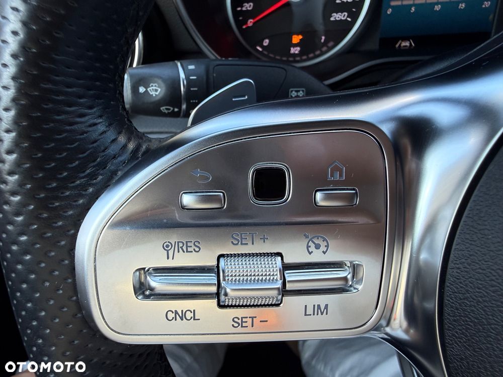 Mercedes-Benz GLC 200 4-Matic - 23