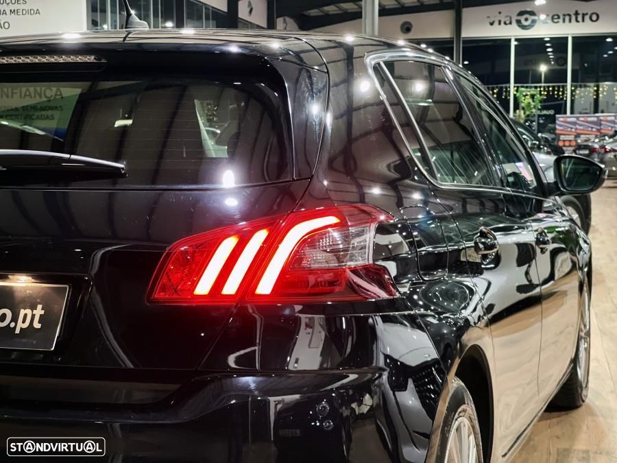 Peugeot 308 1.2 PureTech Allure Pack EAT8 - 7