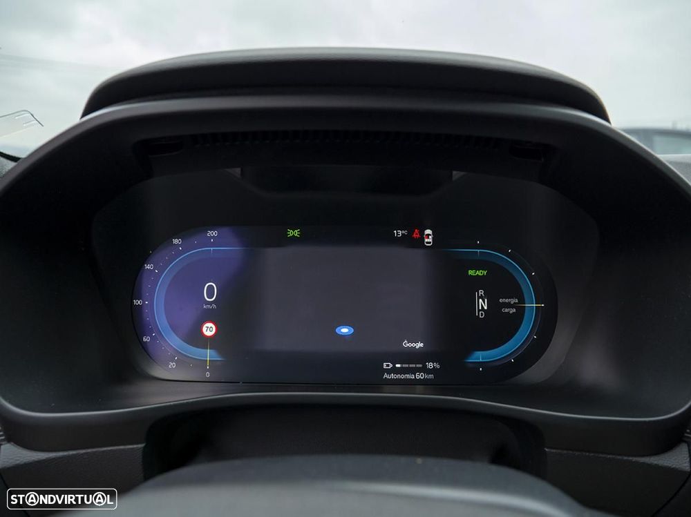 Volvo XC 40 Recharge Pro - 32