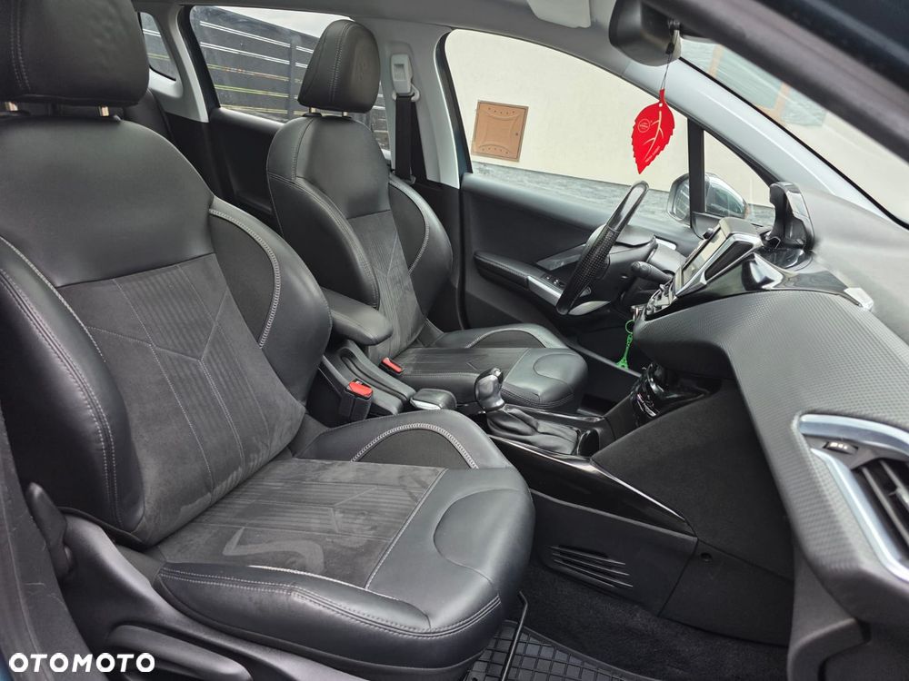 Peugeot 2008 PureTech 110 Stop&Start Crossway - 15