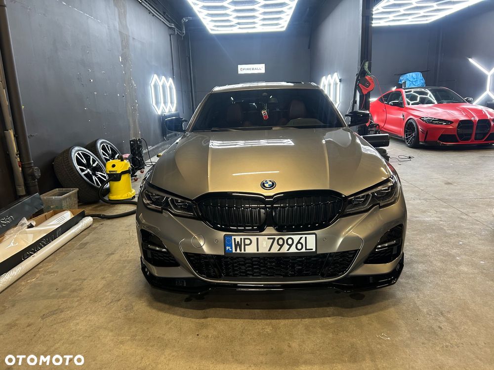 BMW Seria 3 330e M Sport sport - 1