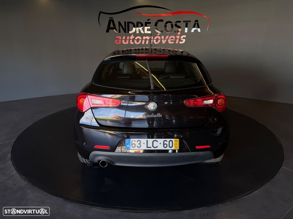 Alfa Romeo Giulietta 1.6 JTDm Veloce - 4