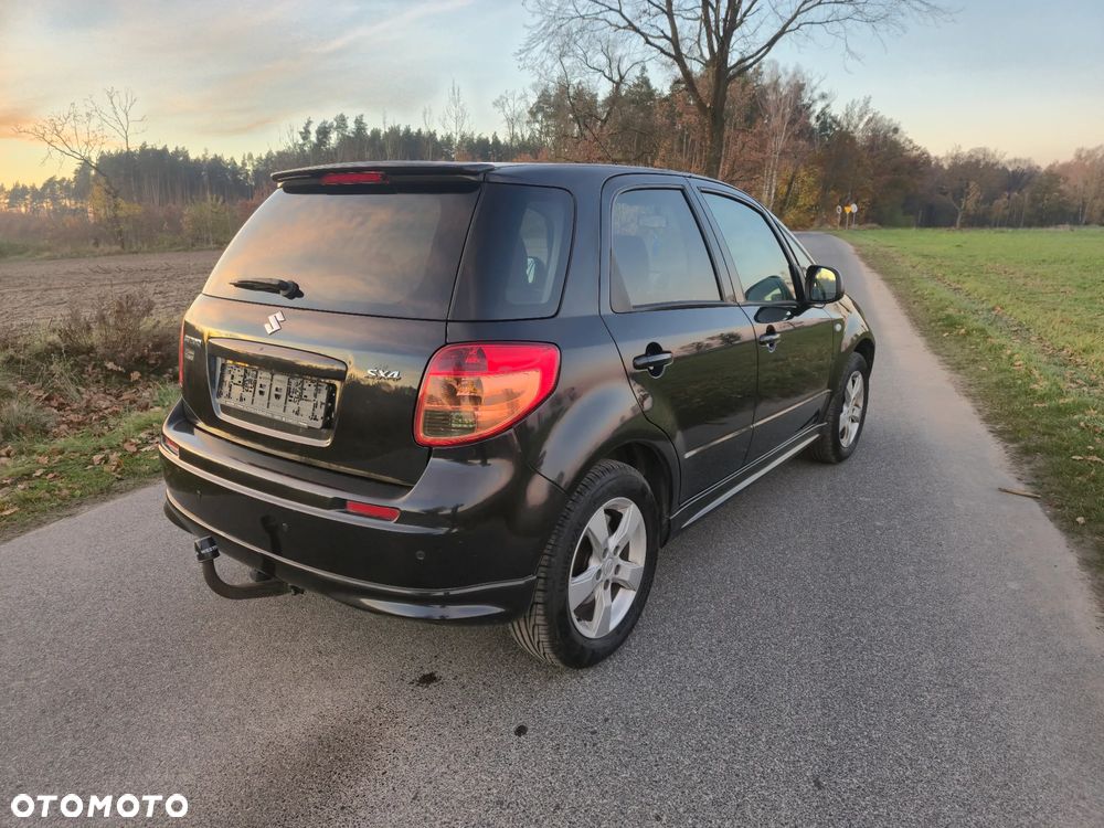Suzuki SX4 1.6 Premium - 15