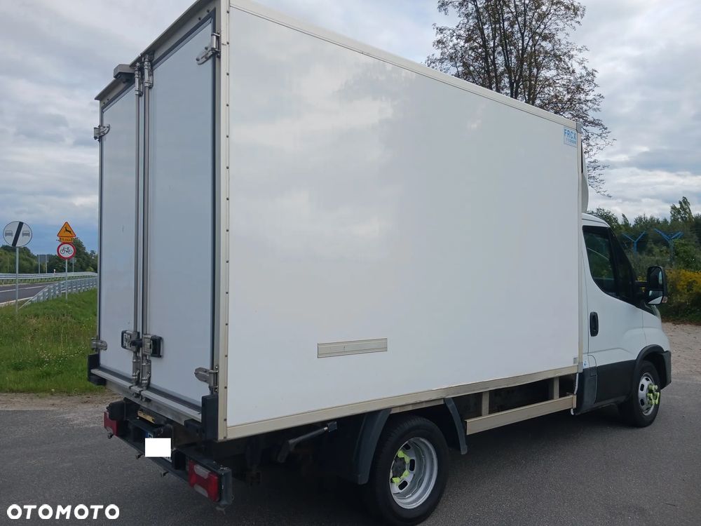 Iveco Daily 2020r E6 Lift 2.3 136 KM IZOTERMA CHŁODNIA  Bliźniaki KLIMA MROŹNIA AGREGAT 230V - 25