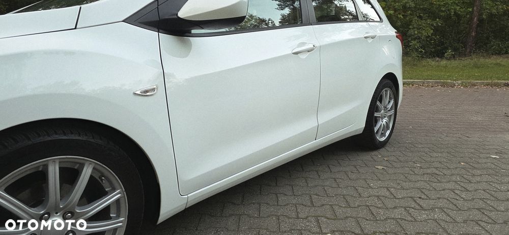 Hyundai i30 1.6 GDI Classic + - 36