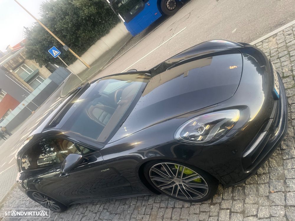 Porsche Panamera Sport Turismo 4 E-Hybrid 10 Years Edition - 3