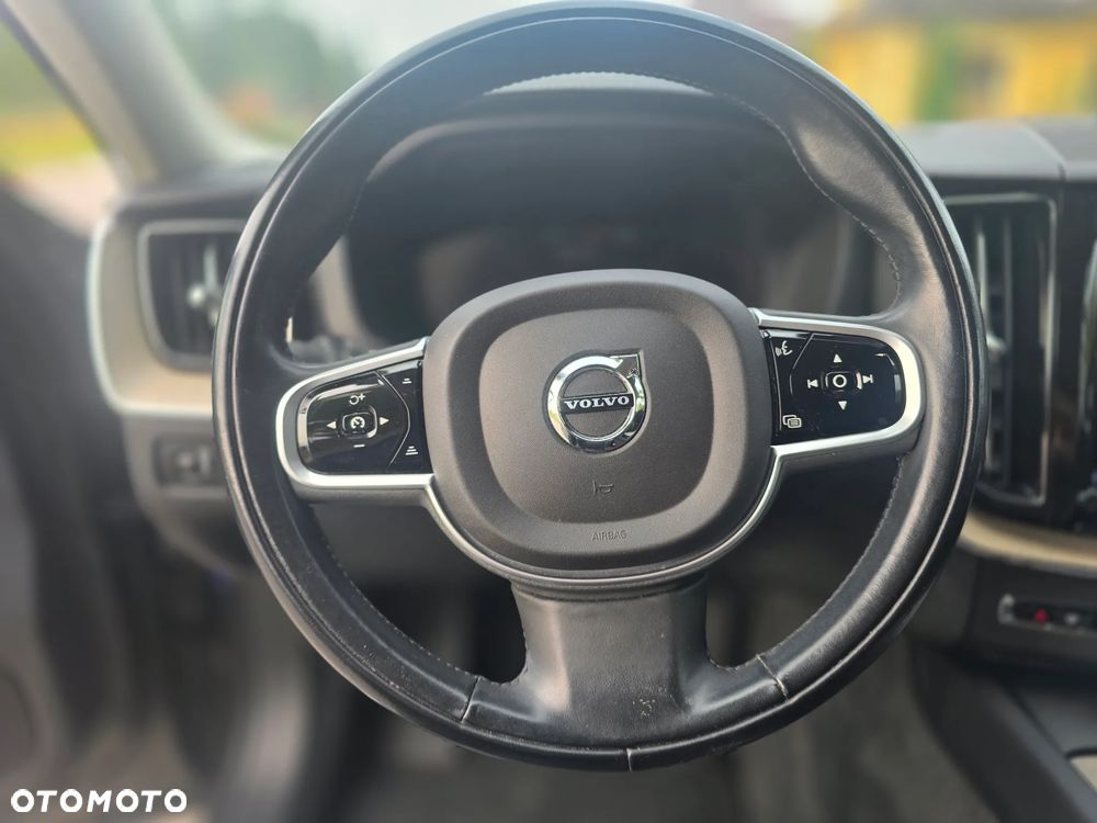 Volvo XC 60 B5 B AWD Inscription - 24