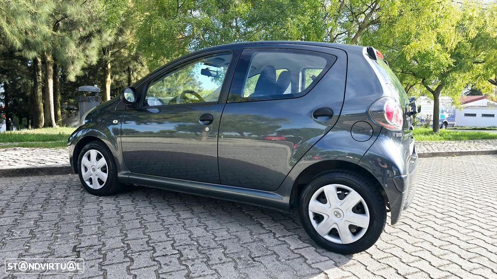 Toyota Aygo 1.0 + AC - 19