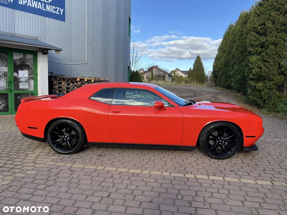 Dodge Challenger 5.7 R/T - 2