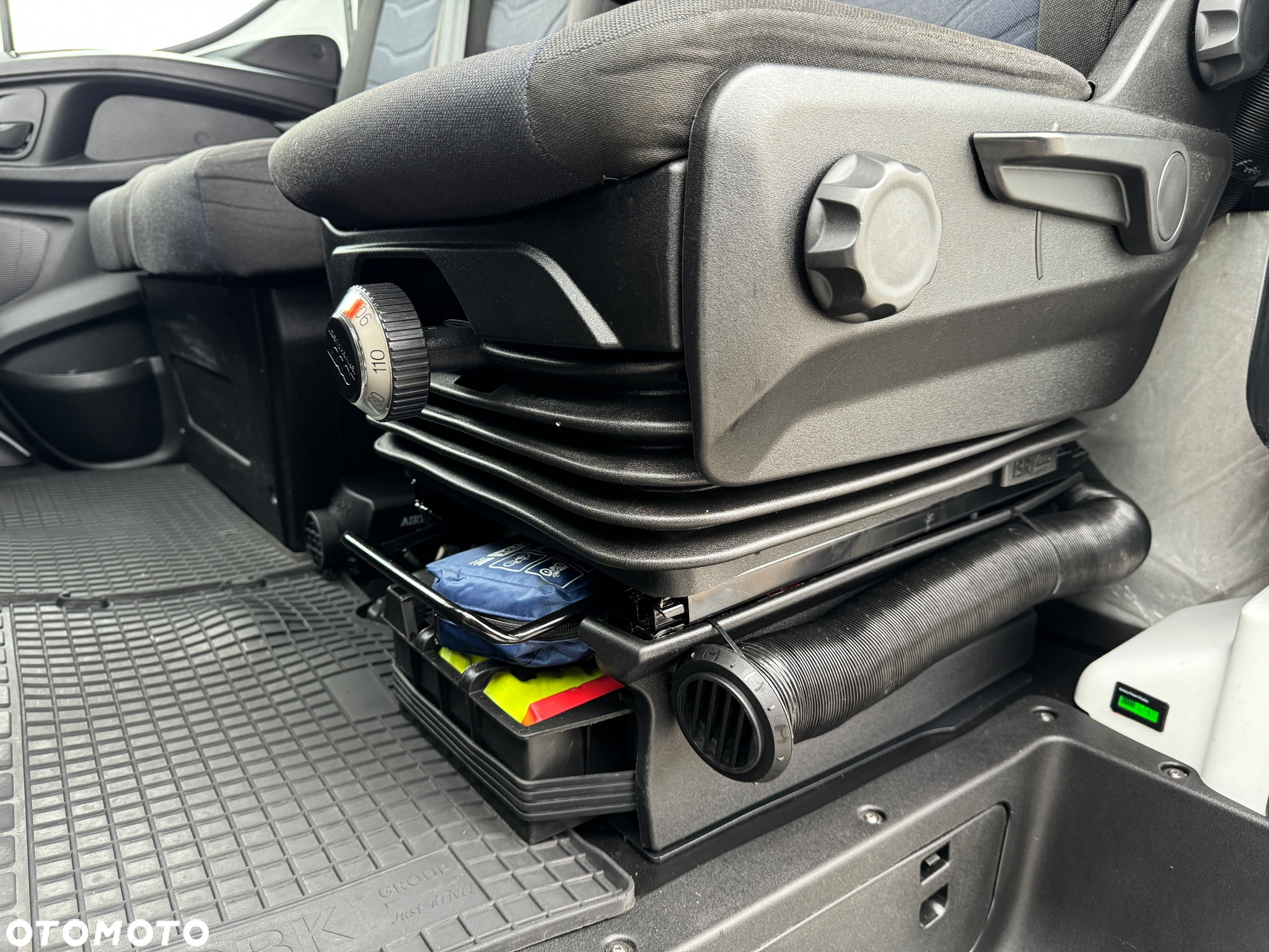 Iveco Daily 2022r‼️72C16‼️Winda Palfinger 1000Kg Udźwigu Izoterma/kontener 5.52m 3.0 Diesel DMC 7200 kg 70C16 Salon Polska Faktura VAT 23% - 36