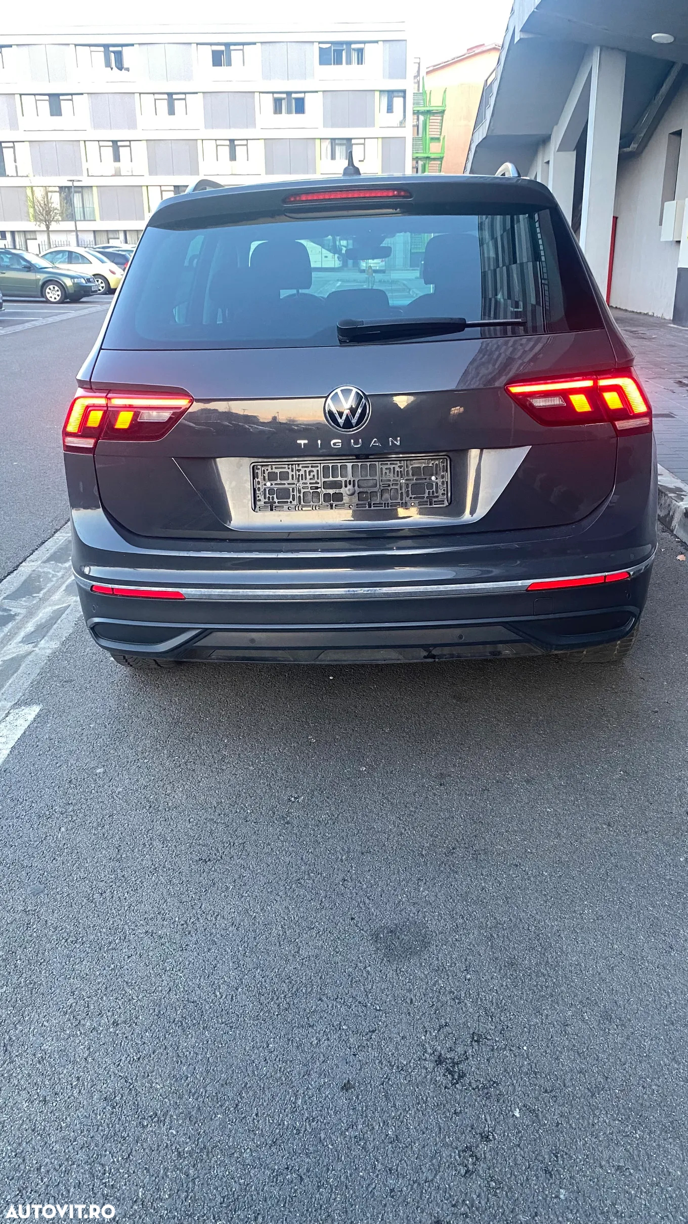Volkswagen Tiguan 2.0 TDI DSG Life - 4