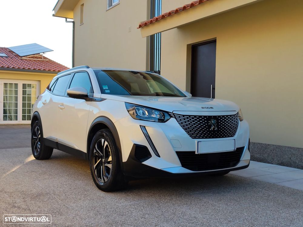 Peugeot e-2008 Allure Pack - 20