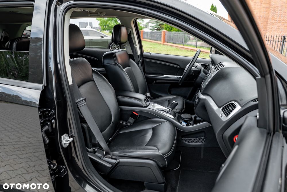 Fiat Freemont 2.0 Multijet 16V DPF Automatik Allrad Lounge - 24