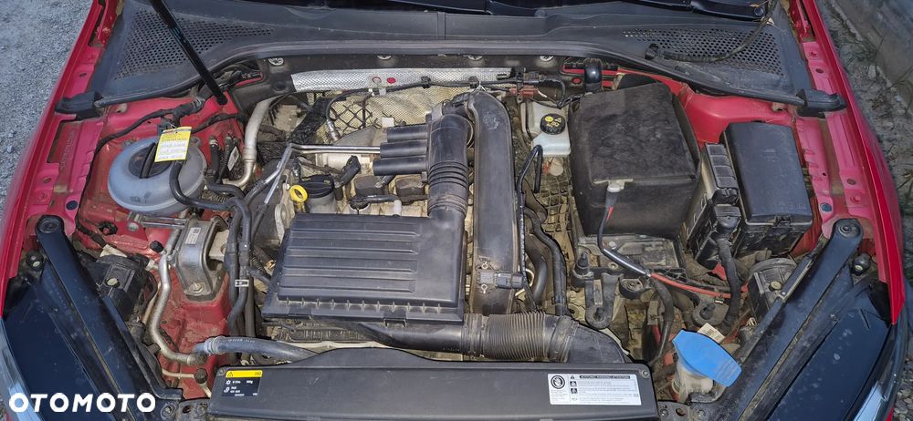 Volkswagen Golf 1.2 TSI BMT Trendline - 16