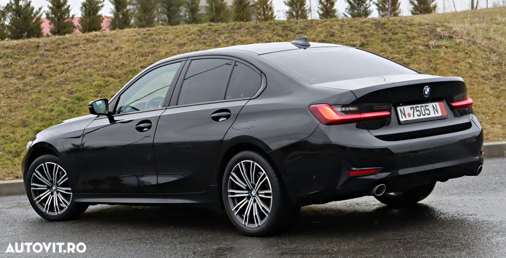 BMW Seria 3 320d Aut. Efficient Dynamics Edition Edition Luxury Line Purity - 8