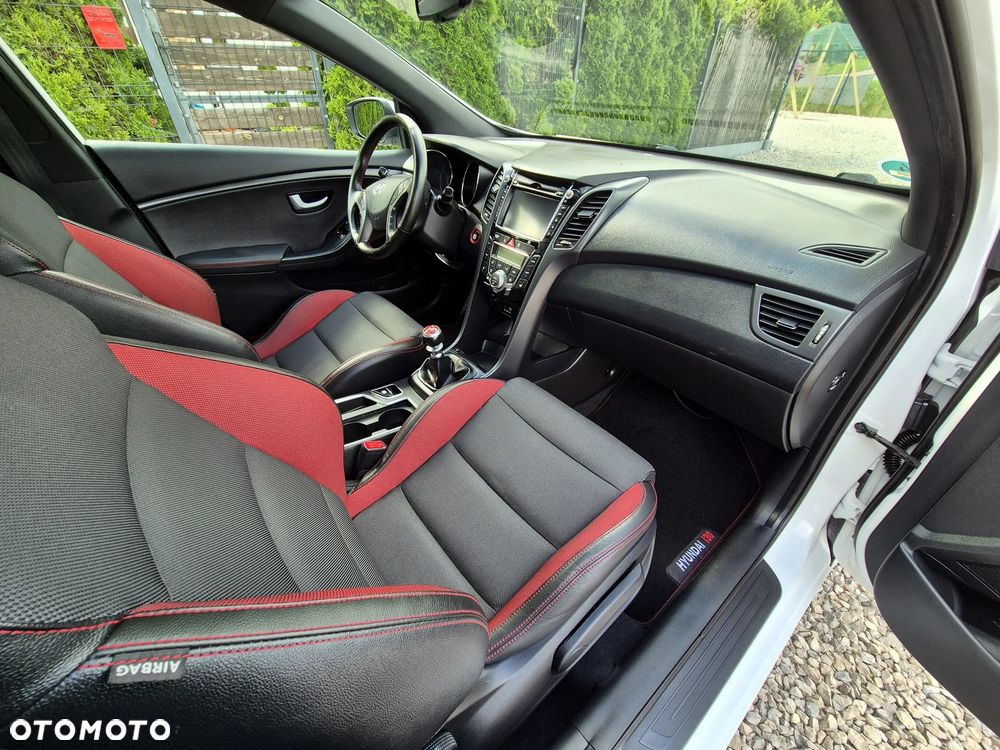 Hyundai i30 1.6 T GDI Turbo - 35