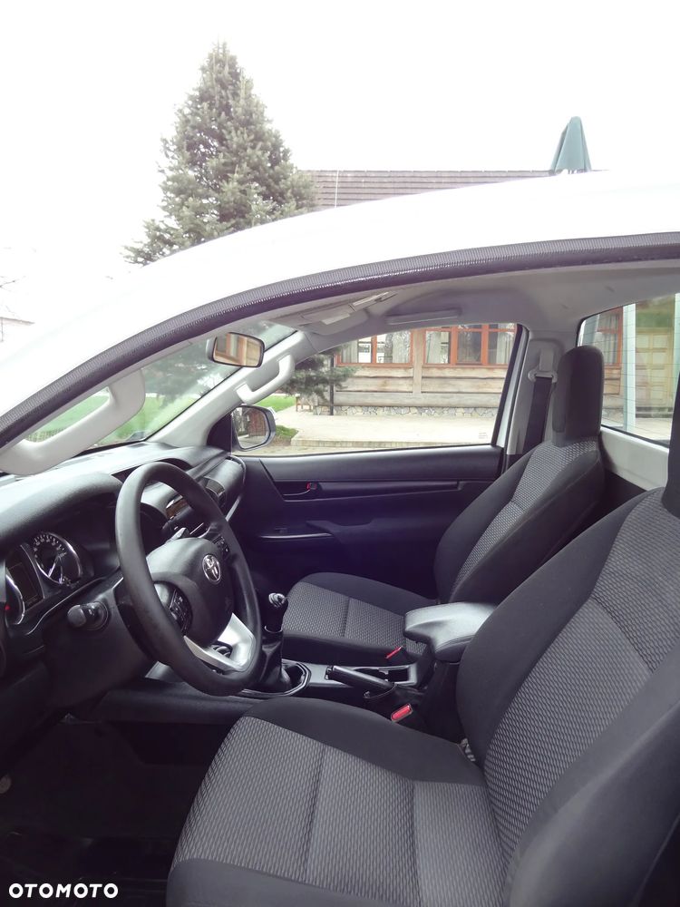 Toyota Hilux 2.4 D-4D Single Cab DLX 4x4 - 4