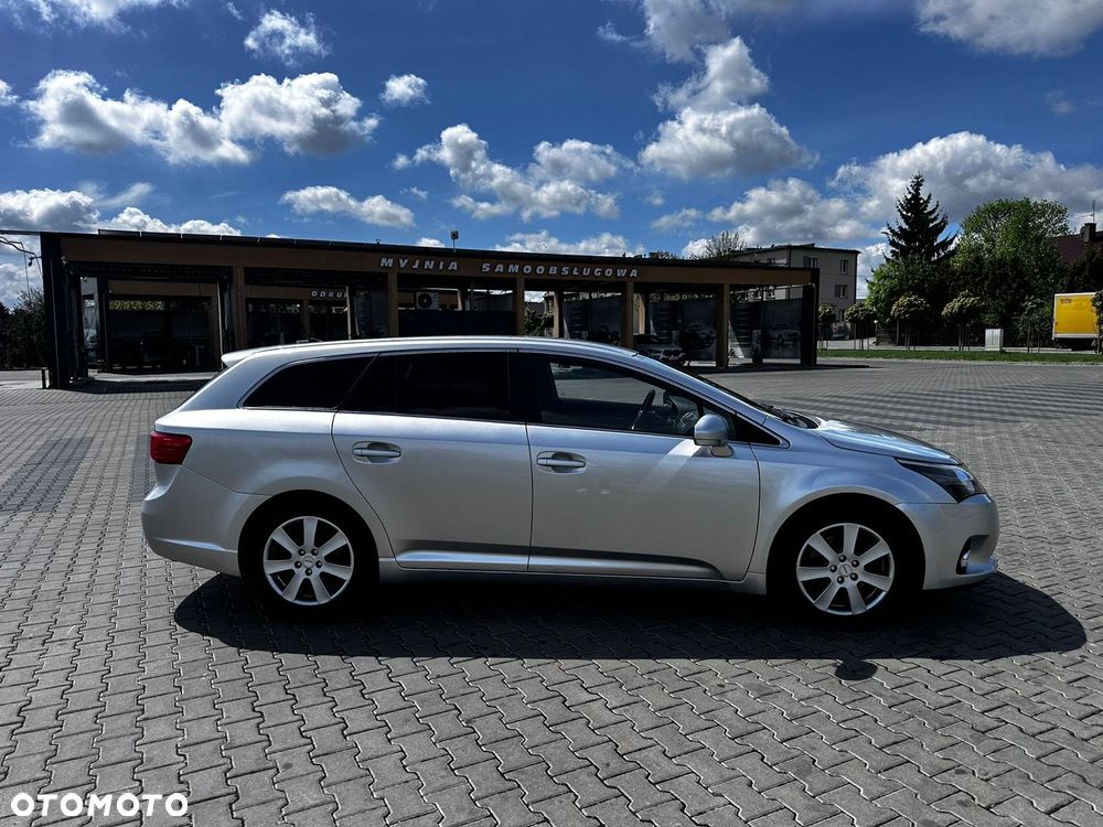 Toyota Avensis 2.2 D-CAT Prestige - 4