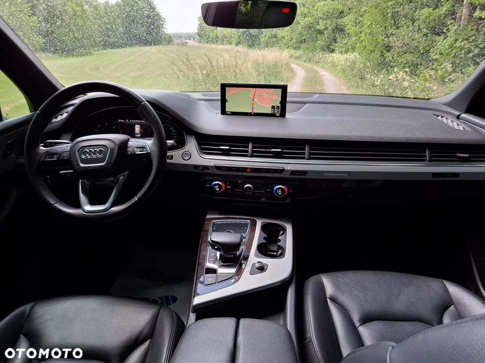 Audi Q7 - 7