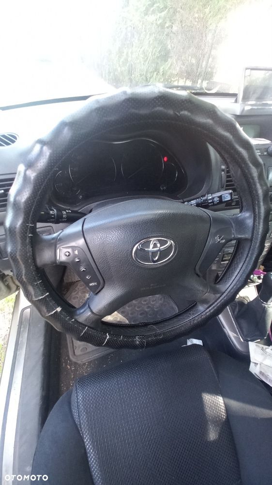 Toyota Avensis 1.8 VVT-i Sol - 4