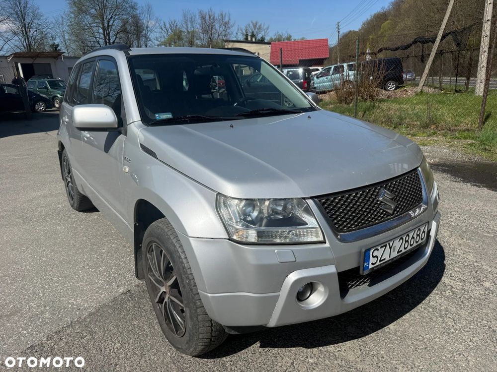 Suzuki Grand Vitara 1.9 DDiS Comfort DPF - 2