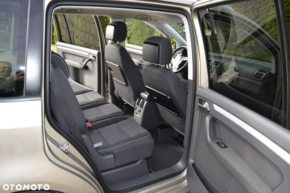 Volkswagen Touran 2.0 TDI DPF Life - 38