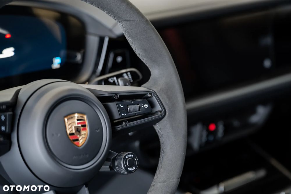 Porsche Cayenne S - 11