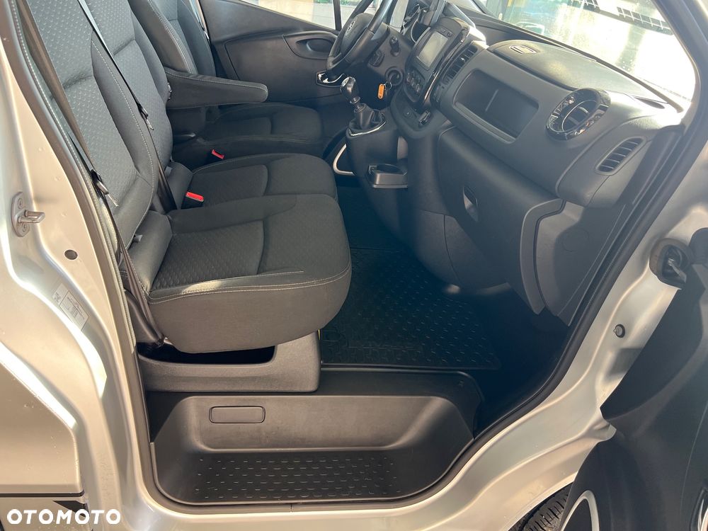 Opel Vivaro - 20