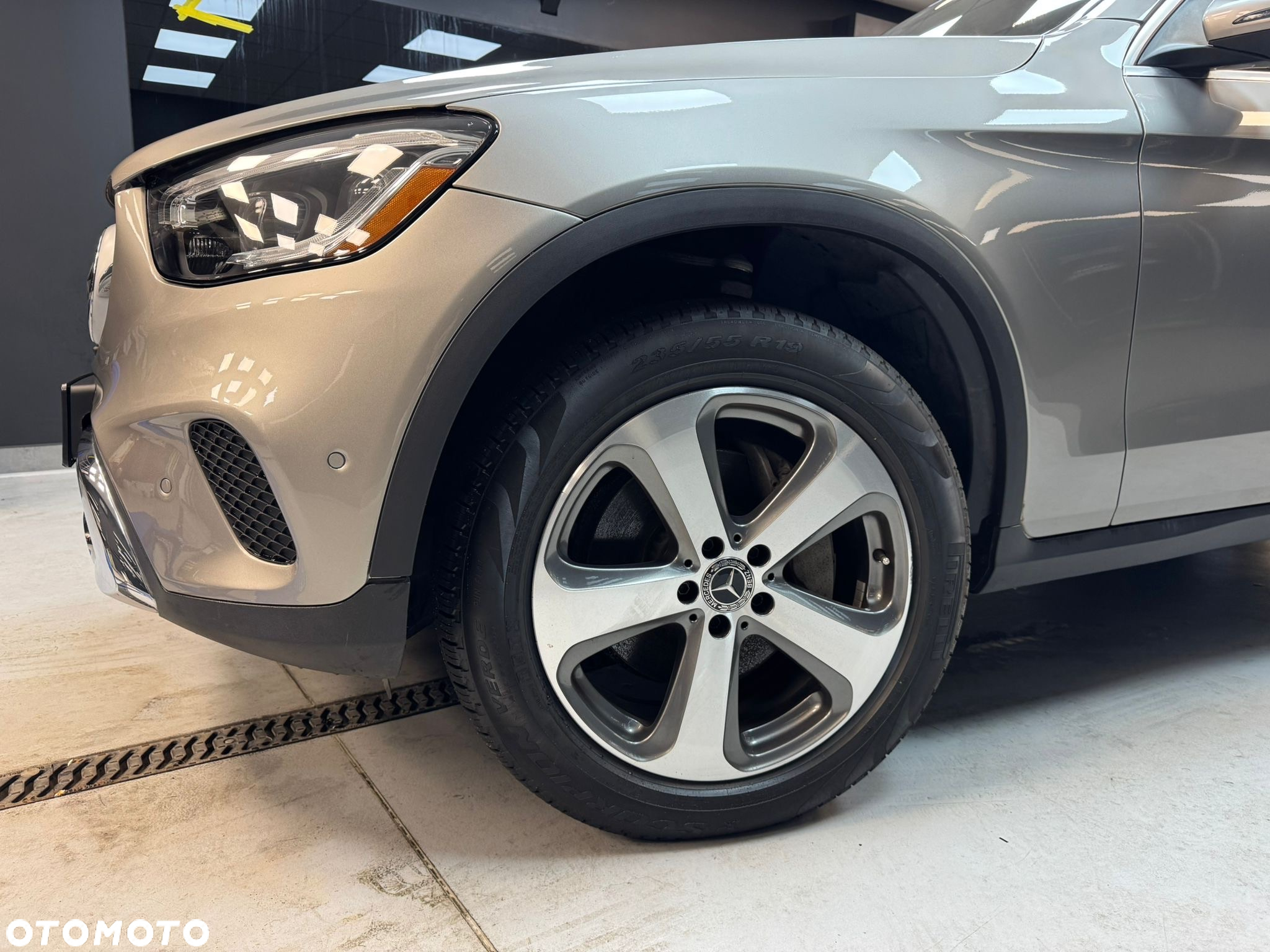 Mercedes-Benz GLC 300 4Matic 9G-TRONIC Exclusive - 3