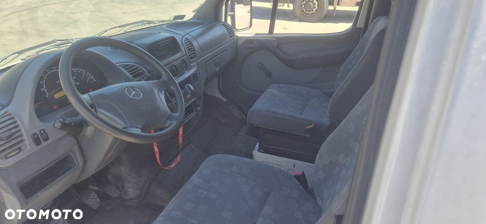 Mercedes-Benz Sprinter - 6