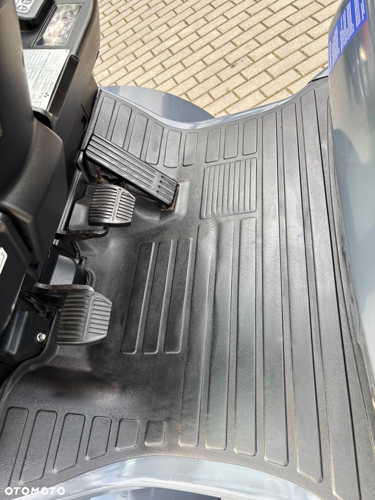 Toyota 8FGF25 GWARANCJA LPG triplex PÓŁKABINA DOSTAWA 59 450 NETTO - 7