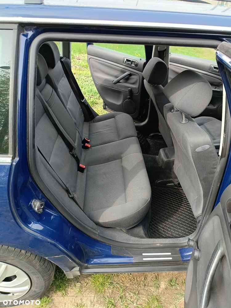 Volkswagen Passat 1.9 TDI Comfortline - 6