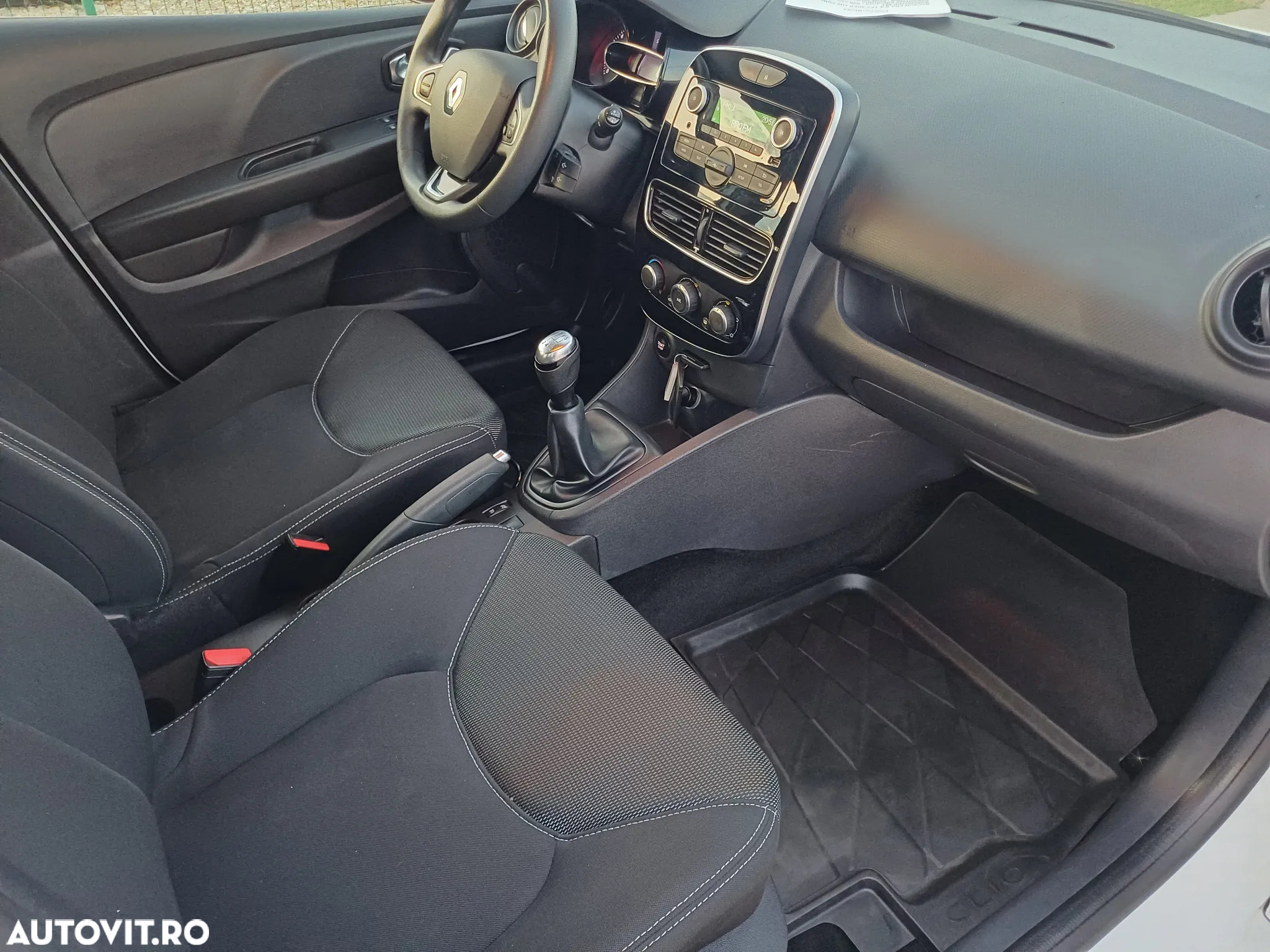 Renault Clio IV 0.9 TCe Life - 9