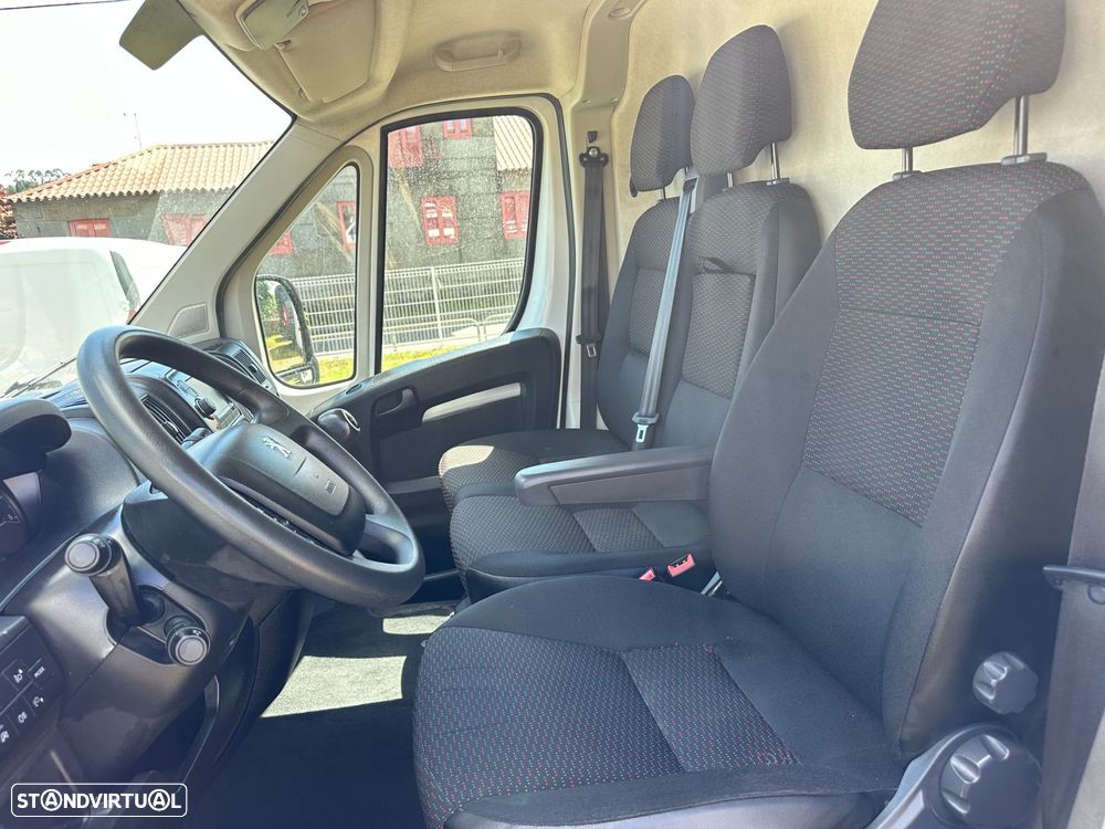 Peugeot Boxer 2.2 BlueHDi 330 L2H1 Premium - 16