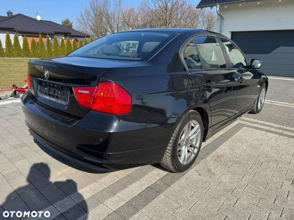 BMW Seria 3 318d DPF Edition Lifestyle - 6