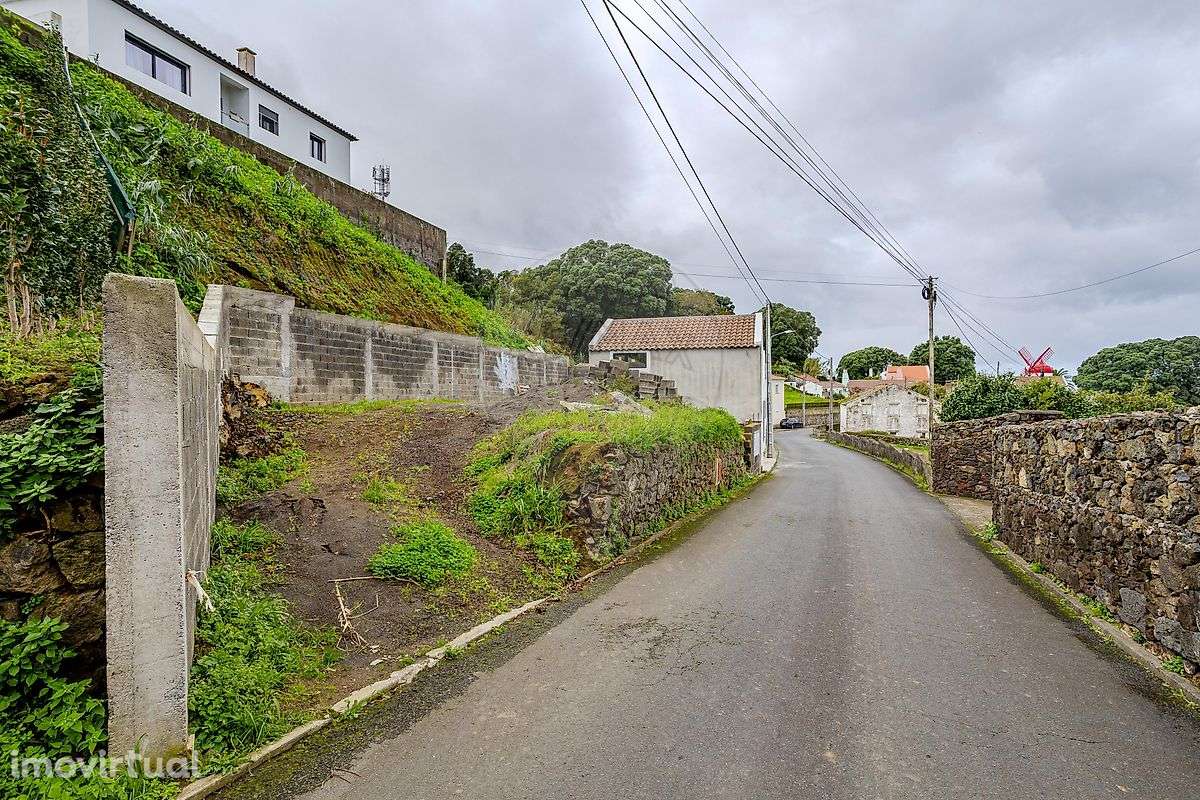 Moradia T1 para venda - Grande imagem: 3/46