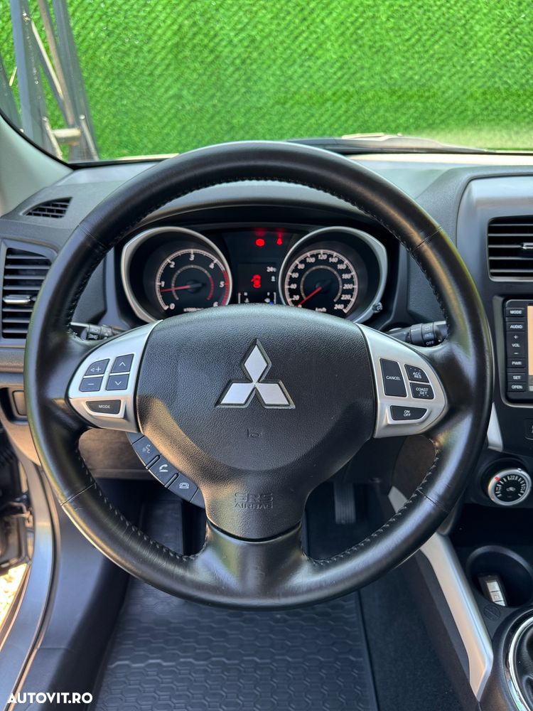 Mitsubishi ASX 1.8 DID 4WD Instyle U06 - 17