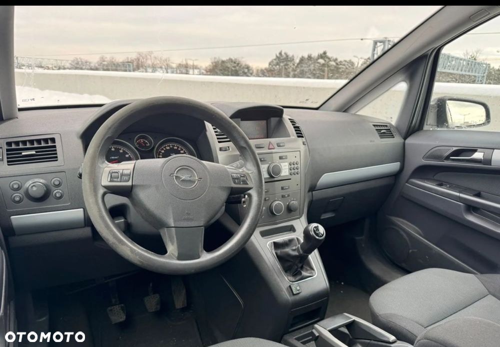 Opel Zafira 2.2 Enjoy - 9