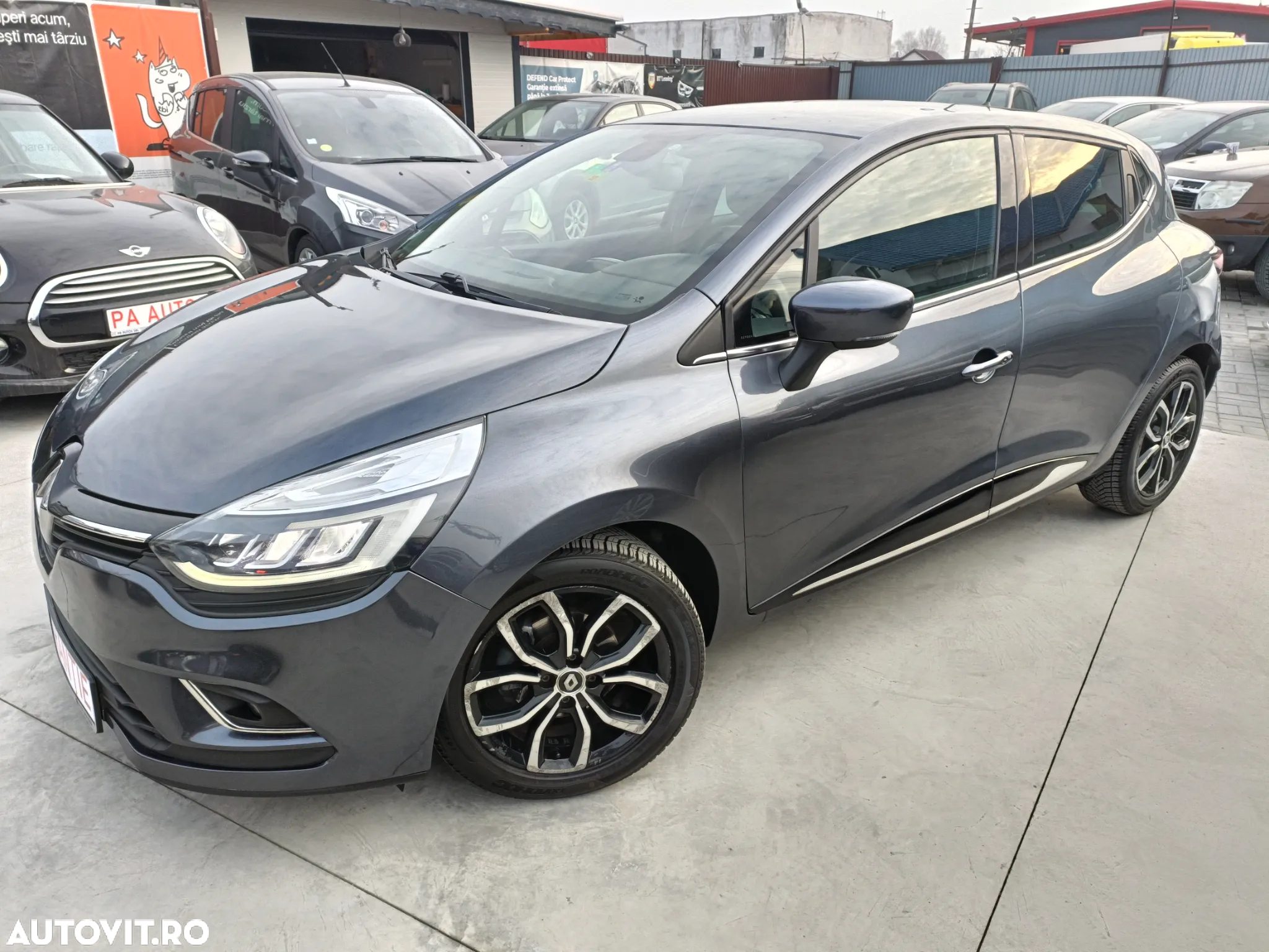 Renault Clio (Energy) TCe 90 Start & Stop INTENS - 11