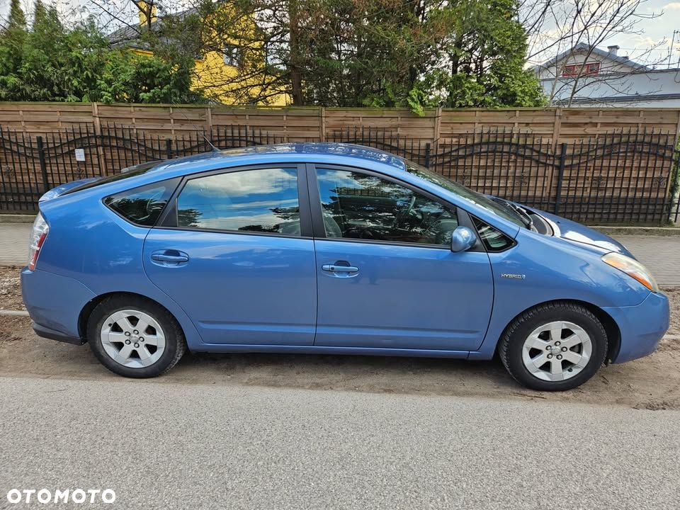 Toyota Prius 1.5 VVT-i Sol - 8