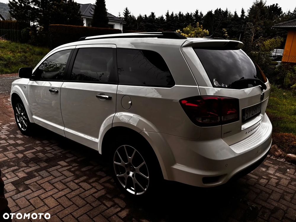 Fiat Freemont 2.0 Multijet 16V DPF Automatik Allrad Lounge - 4
