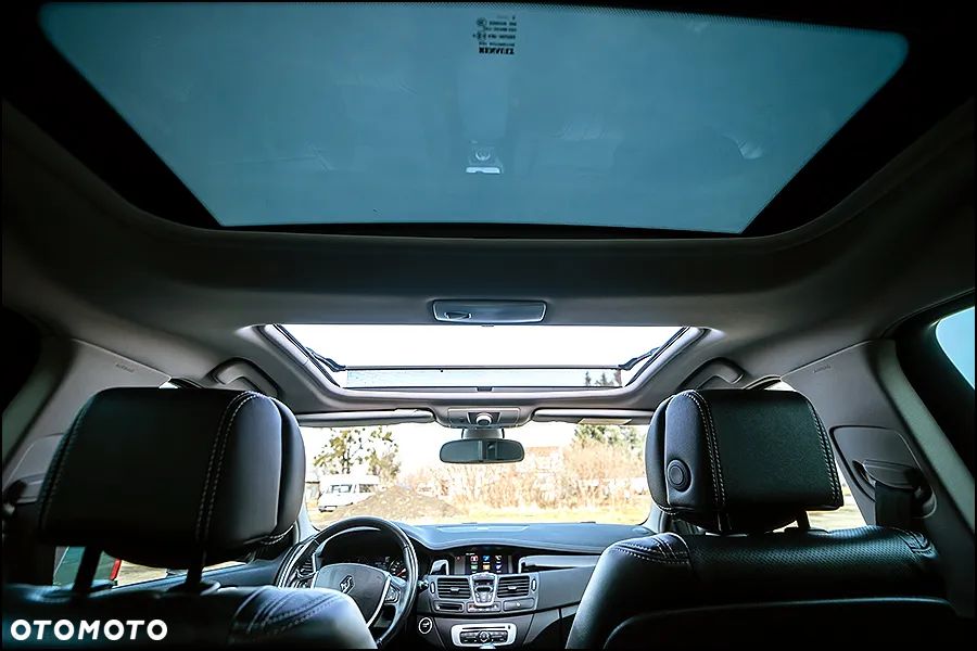 Renault Laguna dCi 175 FAP Initiale - 16