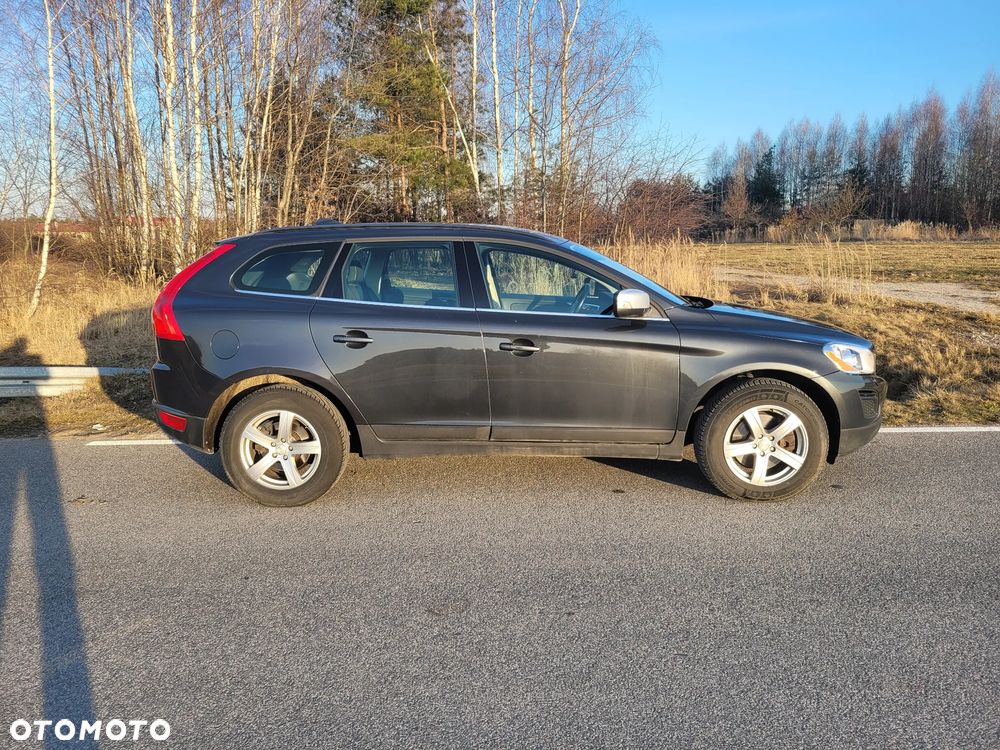 Volvo XC 60 D4 Geartronic Momentum - 3